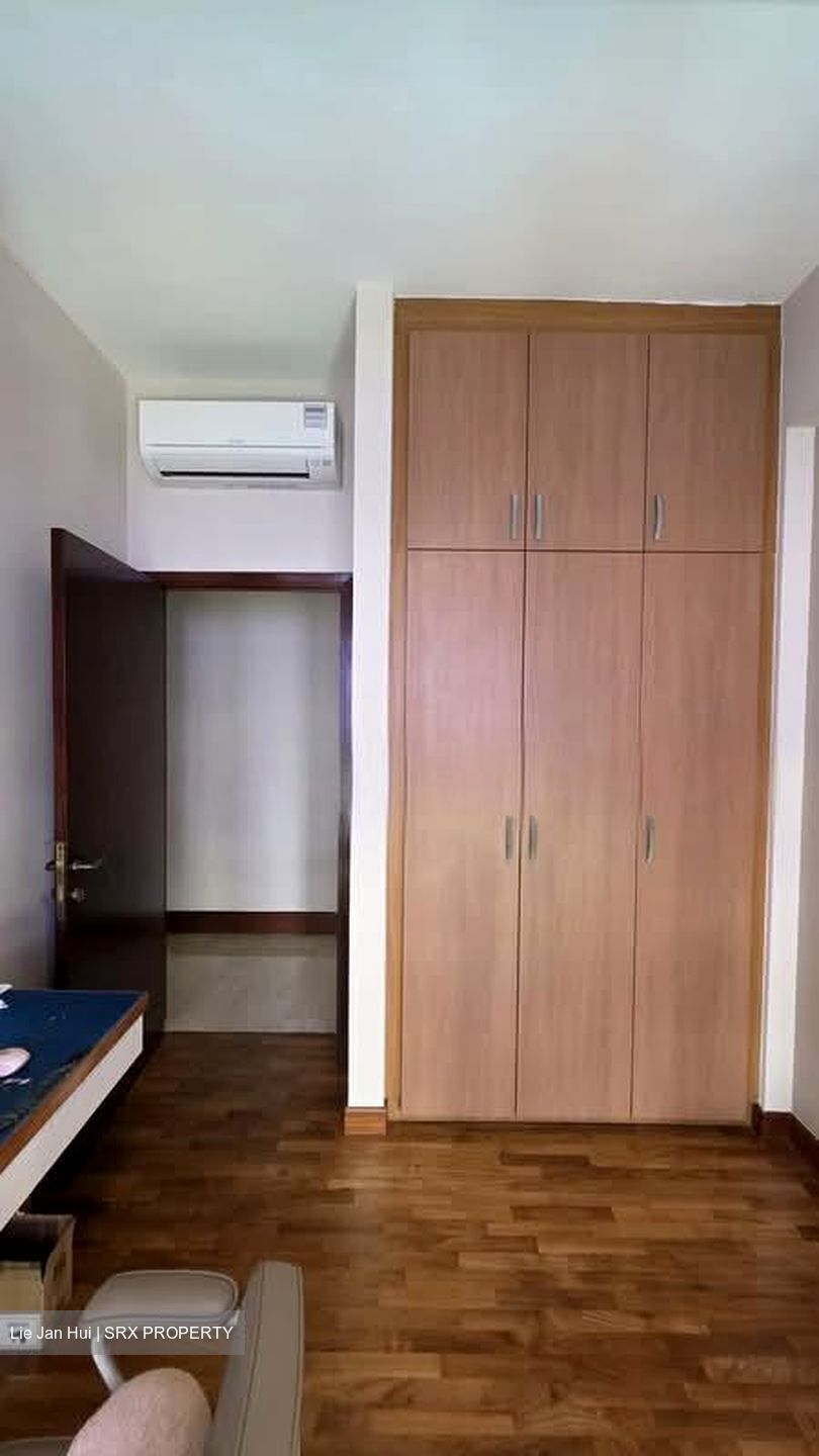 Sunhaven (D16), Condominium #560756771
